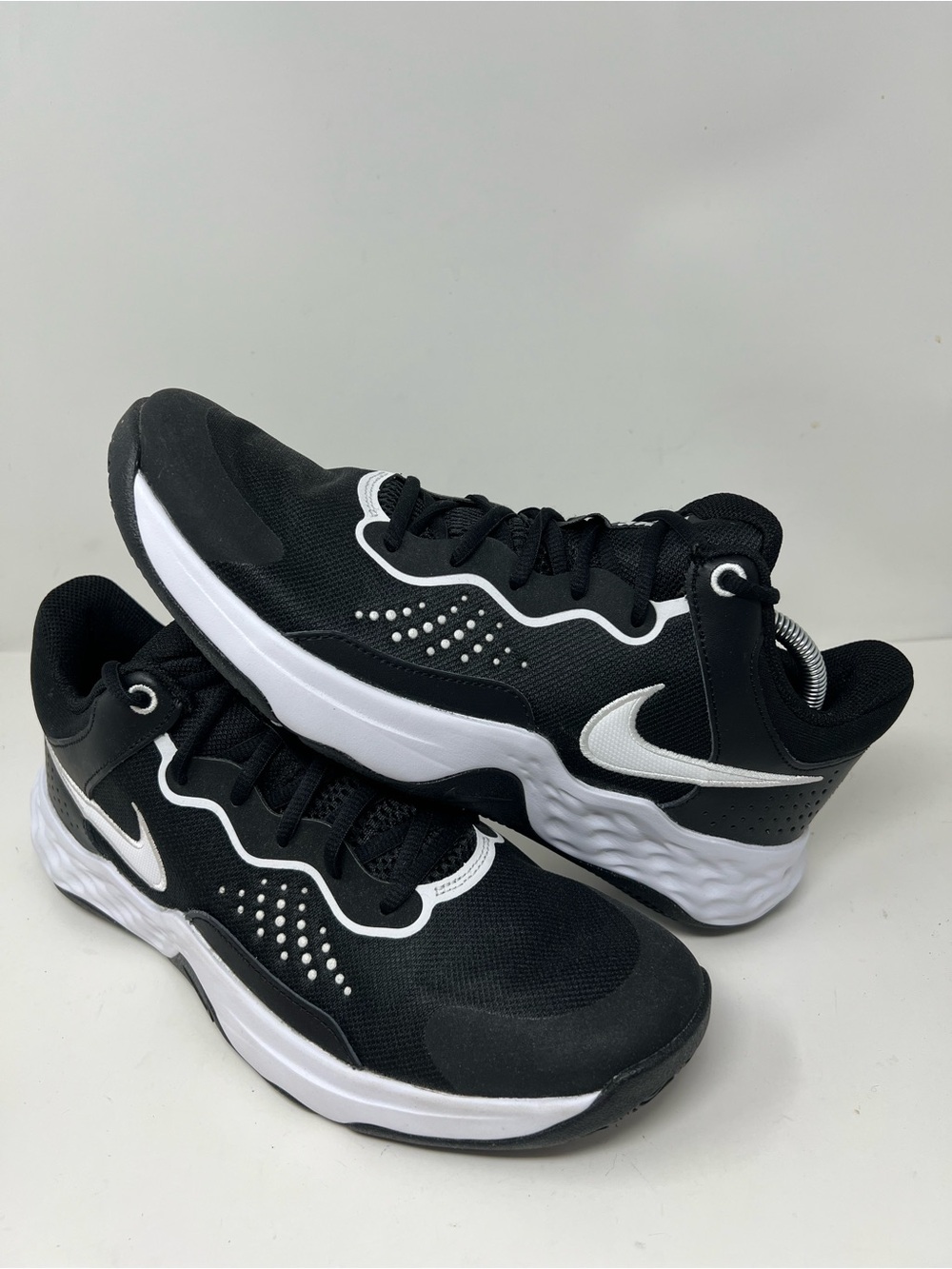 Men’s Size 11 Nike Fly.By 3 Mid Black White DD9311-003 Basketball NEW